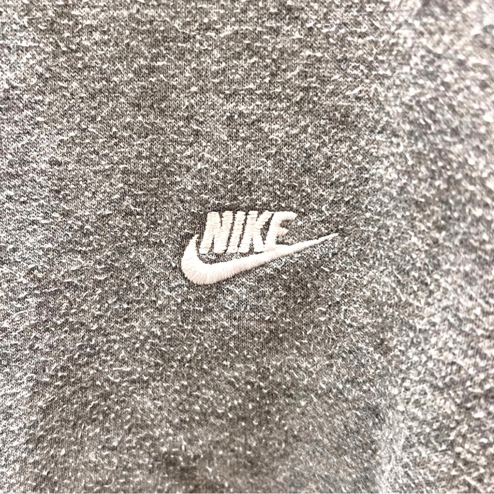 Men’s Nike Sweatshirt - Picture 4 of 4